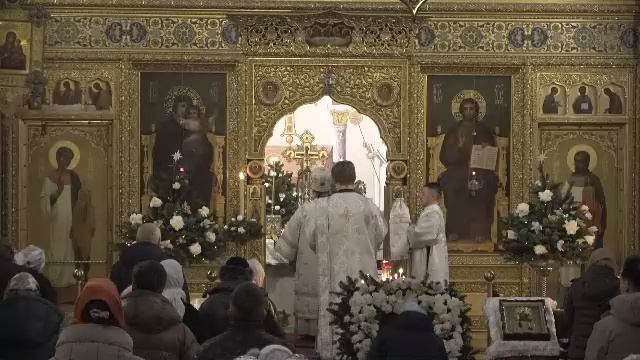 19.01.2026 СВЯТОЕ БОГОЯВЛЕНИЕ. КРЕЩЕНИЕ ГОСПОДНЕ. Литургия и Великое освящение воды смотреть онлайн