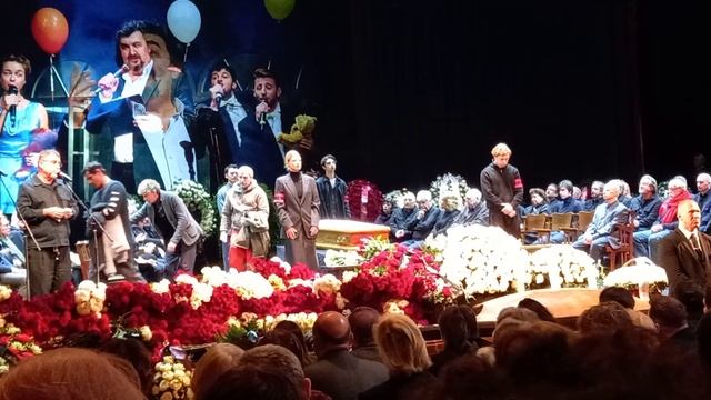 Евгений Гришковец на церемонии прощания с Игорем Золотовицким 17.01.26. смотреть онлайн