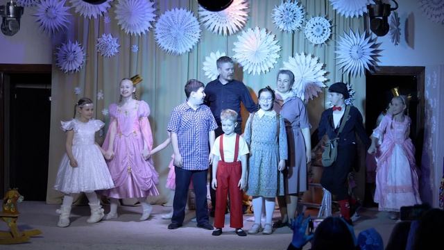 «Потерянный башмак»: Рождественская премьера в воскресной школе смотреть онлайн