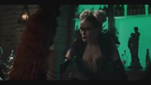 «Вампиры из Бархатной гостиной» официальный трейлер 2026 года. Мена Сувари Дичен Лахман Роза Салазар