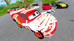 МУЛЬТИКИ ПРО МАШИНКИ МАКВИН: безумные кувырки на крутом склоне!