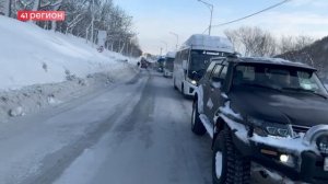 ПУТЬ ДО РАБОТЫ В СТОЛИЦЕ КАМЧАТКИ ЗАНИМАЕТ КУДА БОЛЬШЕ ВРЕМЕНИ ИЗ-ЗА ДОРОЖНОГО КОЛЛАПСА •ПРЯМАЯ РЕЧЬ