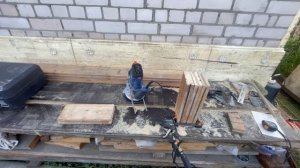 Дверь из двух досок за минуту