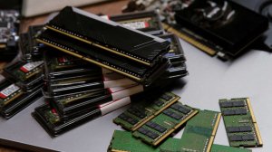 Российские умельцы собирают модули оперативной памяти для ПК из хлама