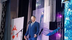 Чурапчыга бастыҥ үөрэнээччилэргэ, актыбыыс, спортсмен оҕолорго улуус баһылыгын Баала буолла