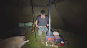 Отличный поход в палатке под Проливным Дождем на Весь День! - Мы с Собакой Попали под Ливень!