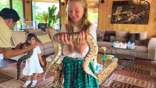 Пасхальный челлендж Насти и её подруг смотреть онлайн