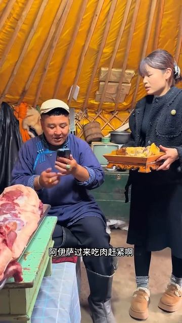 С праздниками!:) Сегодня зарезал свинью и позвал братьев в гости. Будем шашлыки делать:) 👍 смотреть онлайн