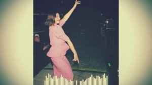 Инфоцыганка Блиновская крутила пальцы в кабинет