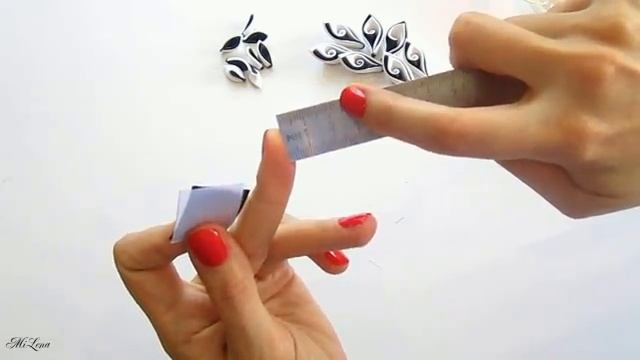 Резинки канзаши, МК _ DIY Scrunchy with Kanzashi flower _ Black & White Ribbon F смотреть онлайн