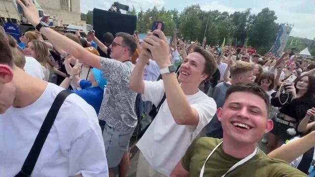 Концерт Шамана — песня «Русский»: взрыв эмоций и крутой атмосферы! смотреть онлайн