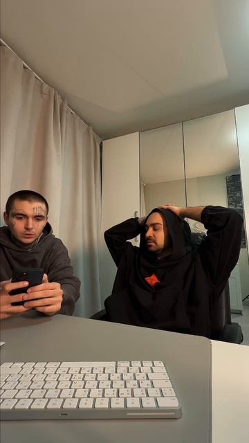 А какое стихотворение вспоминаешь ты, когда речь заходит о Маяковском? 📚 смотреть онлайн