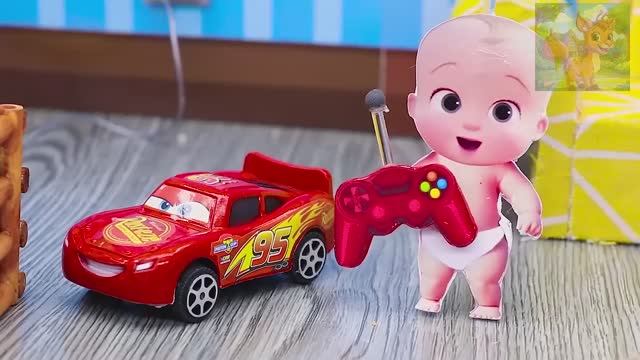 Бэби-босс продолжает доставлять неприятности, и маленький хомячок с разбитым сердцем заботится о нем смотреть онлайн