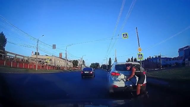 70 Случаев Мгновенной Кармы на Дорогах, Снятых на Камеру. Видео из интернета. смотреть онлайн