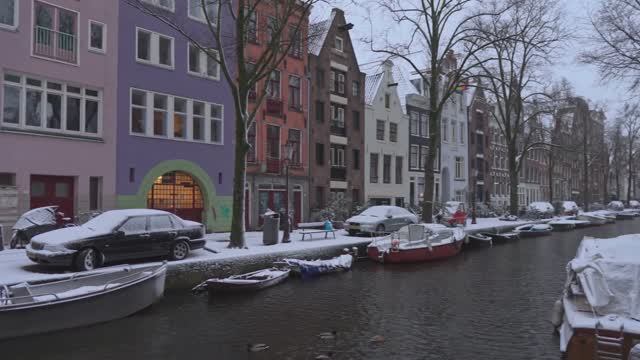 🇳🇱 Амстердам, Нидерланды - снегопад - редкое явление в городе / 2026 смотреть онлайн