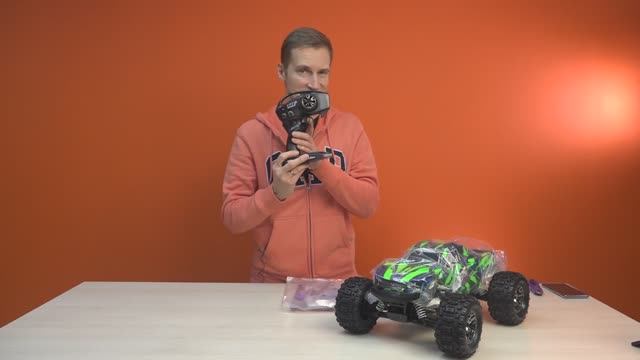 Traxxas hoss 3s, обзор машинки на пульте смотреть онлайн