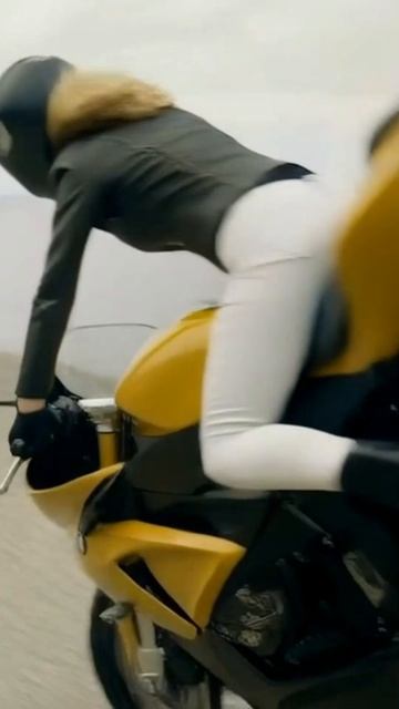 Езда на спортивном мотоцикле: скорость, контроль и настоящая свобода