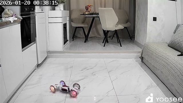 видеозапись веб-камеры Yoosee C10 с максимальным разрешением при искусственном освещении смотреть онлайн