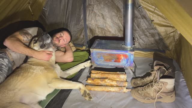 Самый безумный поход под дождем во время Грозы! Я и мой пёс смотреть онлайн