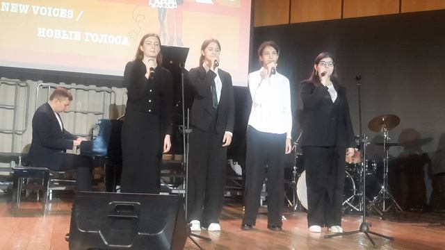 Старший вокальный ансамбль ДШИ 10 R. Henderson Bye Bye Blackbird.