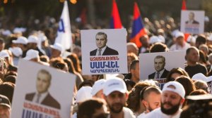 Движение «По-нашему» Карапетяна зарегистрировало в Армении партию