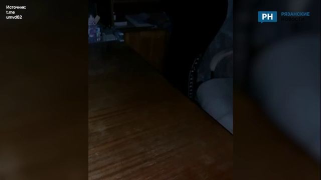 В Рязанской области подростки обокрали библиотеку смотреть онлайн