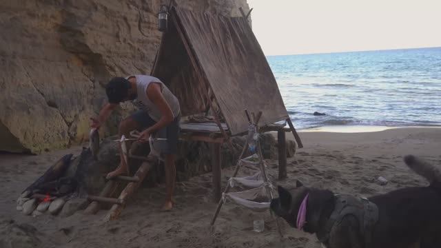 XAKAN _  выживание без воды и еды. Рыбалка и приготовление. смотреть онлайн