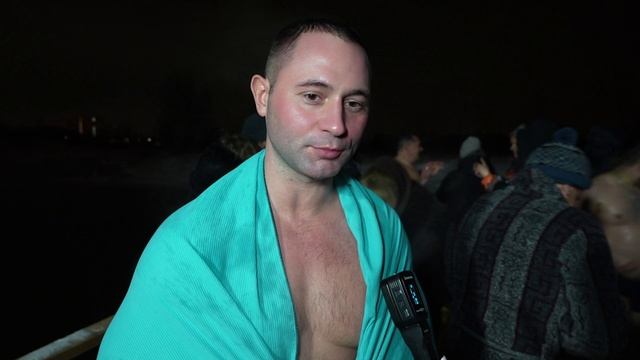 Верующие окунулись в крещенскую купель: как прошло Крещение Господне в округе Пушкинский смотреть онлайн