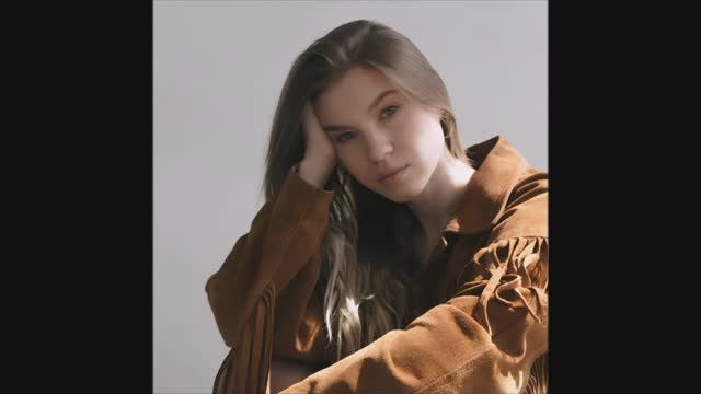 Думали справимся  (Саша Хлу cover) смотреть онлайн