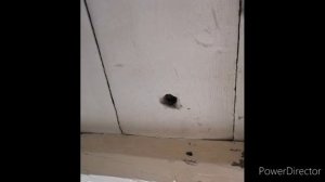 Дырка в потолке