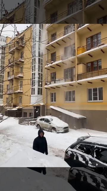 Машина vs комунальщики 🙄 смотреть онлайн