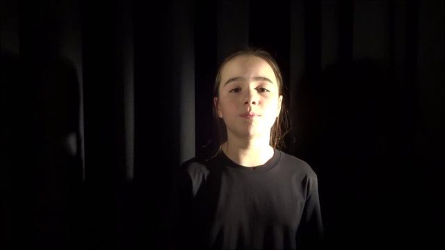 Весёлая Кира 2026 смотреть онлайн