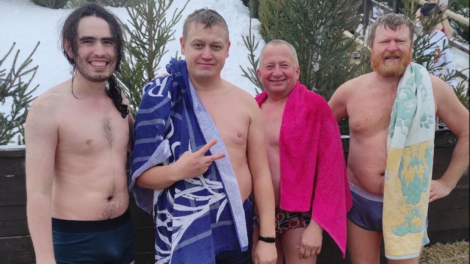 Наши Крещенские купания 🙃 смотреть онлайн