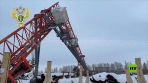 روسيا.. نجاة امرأة بأعجوبة أثناء انهيار رافعة في تترستان