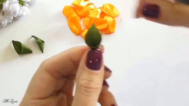 РОЗЫ ИЗ ЛЕНТ, МК _ DIY RIBBON ROSES смотреть онлайн