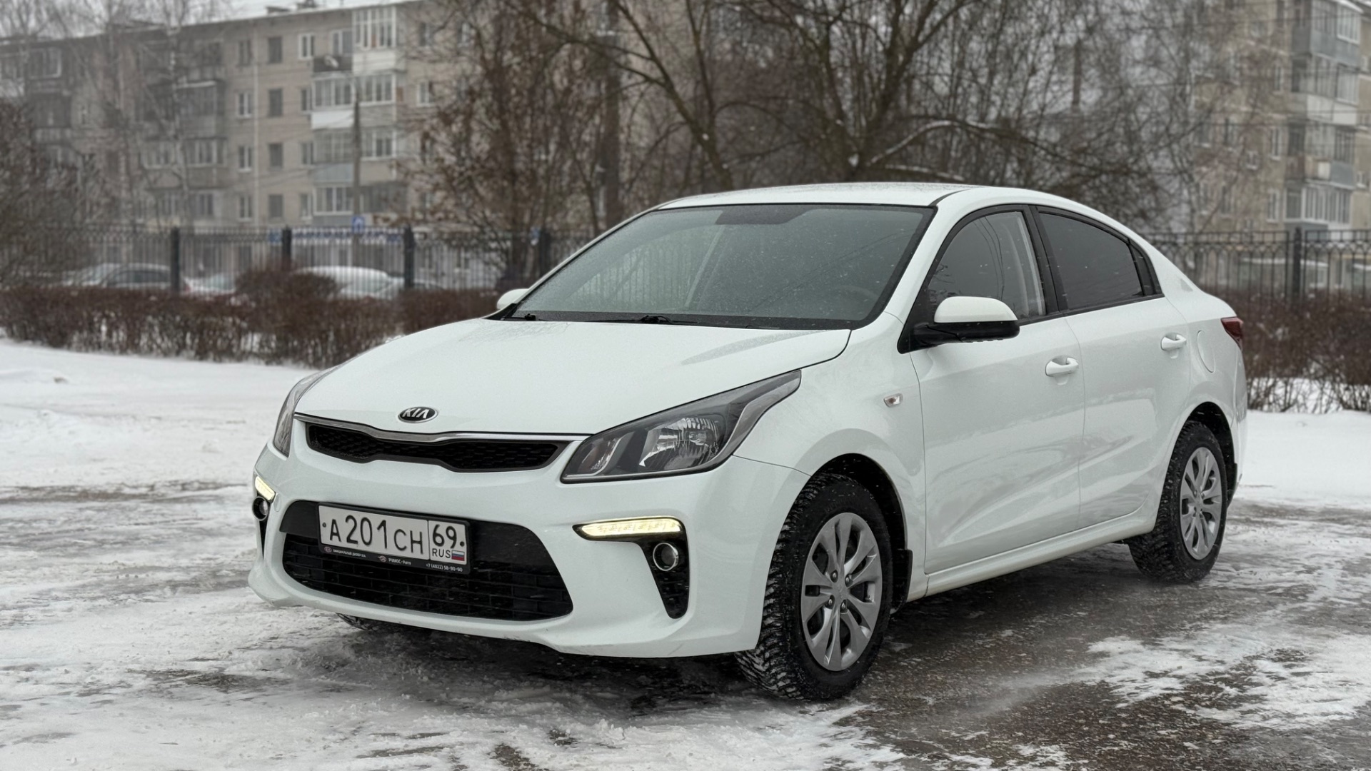 Kia Rio 2018 1.6 AT смотреть онлайн