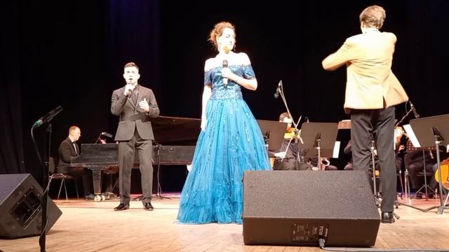 Ария из Призрака оперы. Исполняют Григорий Голицын и Эллина Шатская