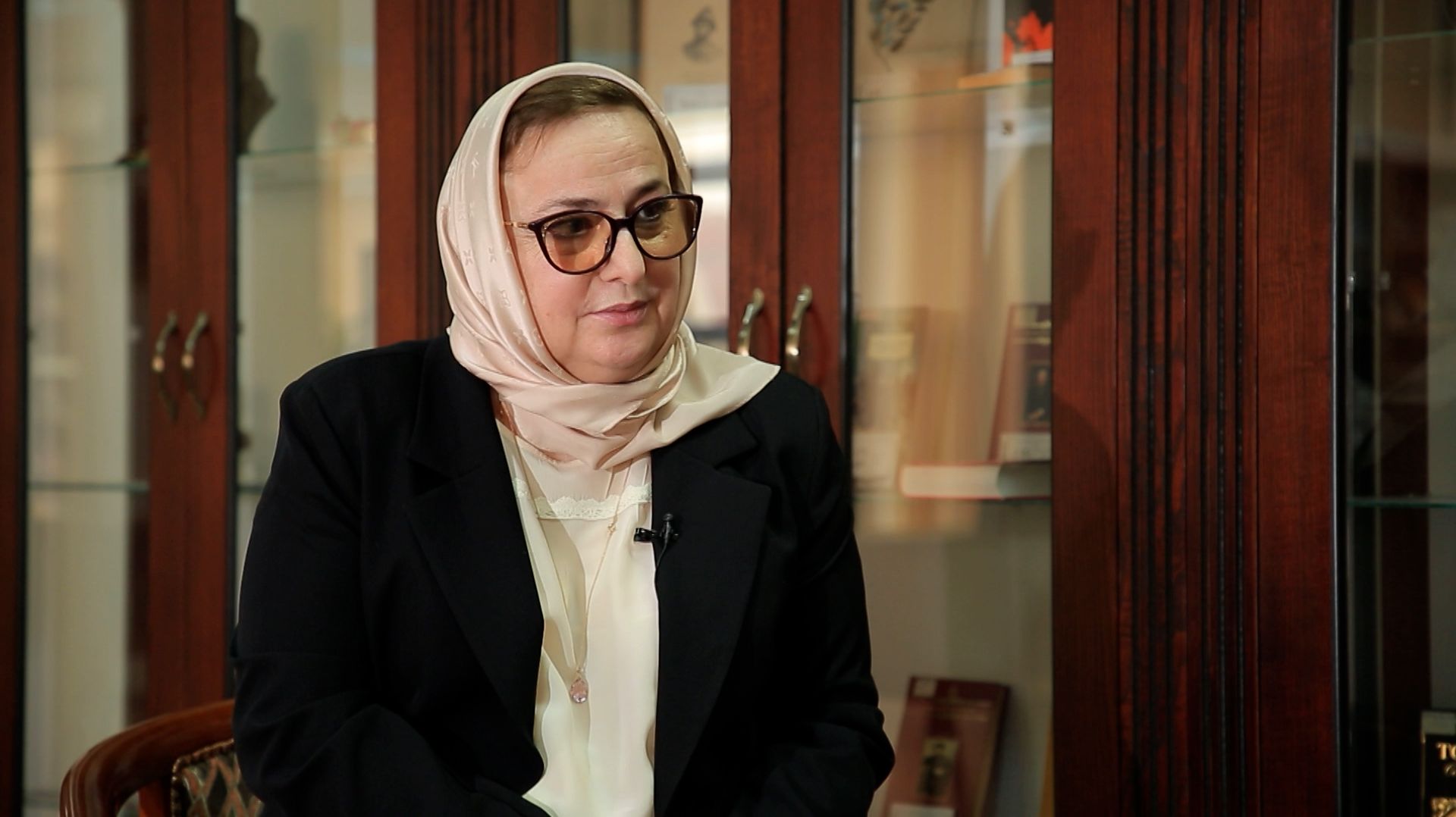 Анайисташ - Исраилова Сацита ( Исакова Макка ) смотреть онлайн