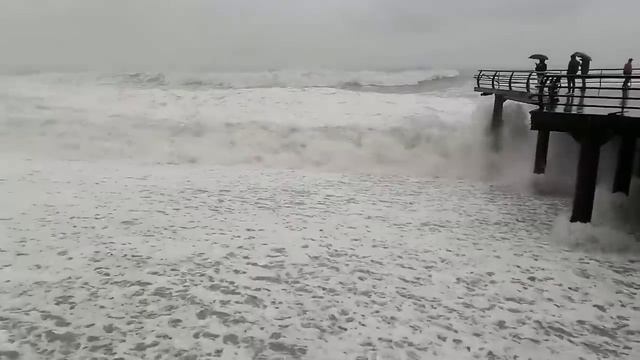 55 Гигантских Волн, Снятых на Камеру. Видео из интернета. смотреть онлайн