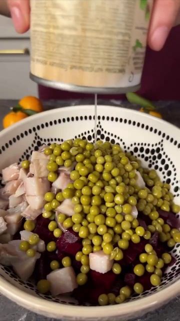 Свекольный салат с селедкой смотреть онлайн