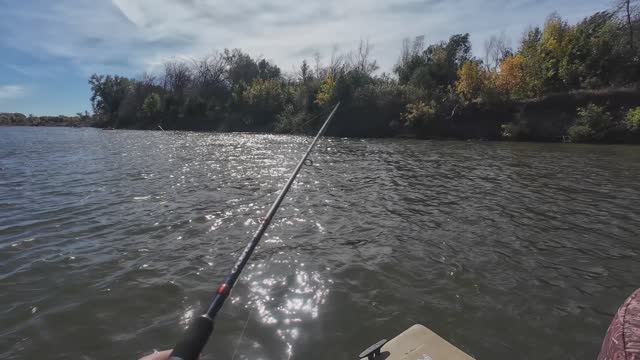 Щуки рвут эти приманки! Рыбалка в Астрахани ловля на джиг. смотреть онлайн