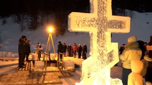 Традиционные крещенские купания