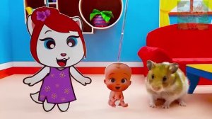 Бэби-босс очень коварен, что же хочет сказать этот глупый маленький хомячок