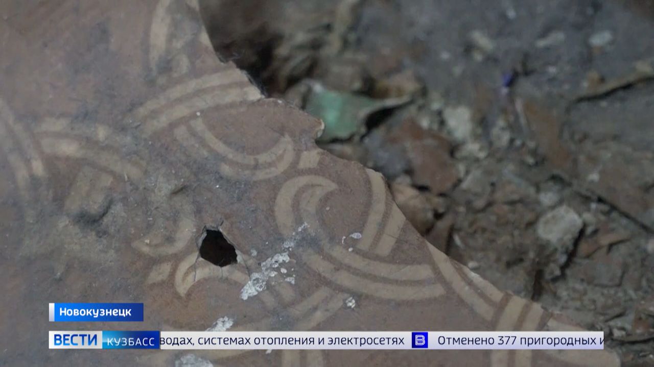 Крысы и запах канализации: жители дома в Новокузнецке жалуются на антисанитарию смотреть онлайн