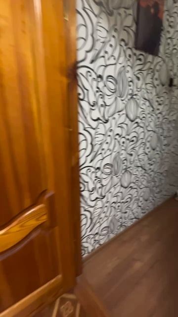 Четырехкомнатная квартира площадью 85,5 м² расположена на пятом этаже девятиэтажного дома смотреть онлайн