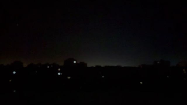 Более 75% территории Киева осталось без света. Отключения зафиксированы во всех районах столицы смотреть онлайн