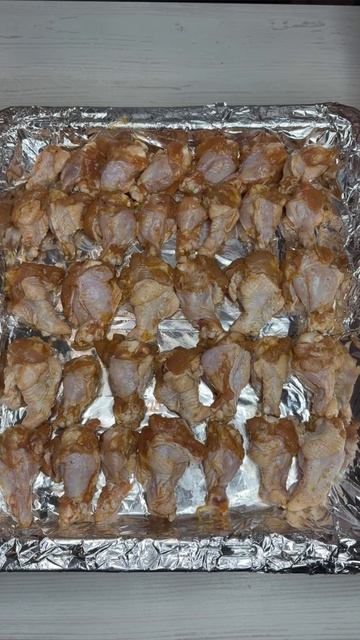 Куриные крылышки под пенное 🔥 смотреть онлайн