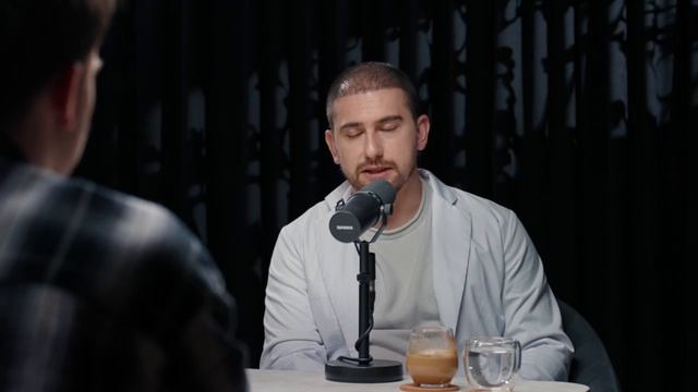 Интервью за 15 минут с Александром Приказчиковым смотреть онлайн