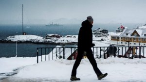 Трамп и Европа всё больше ссорятся из-за Гренландии. Что пишут СМИ