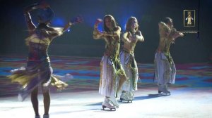 Воспитанники Классического пансиона МГУ в ледовом шоу "История любли Шахерезады"